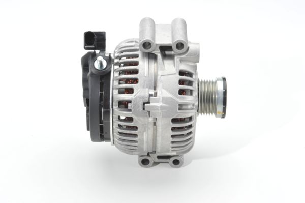 BOSCH ALTERNATOR 0124525524